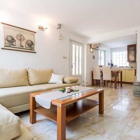 Molnar Resort Apartment Sergej Brzac Екстериор снимка