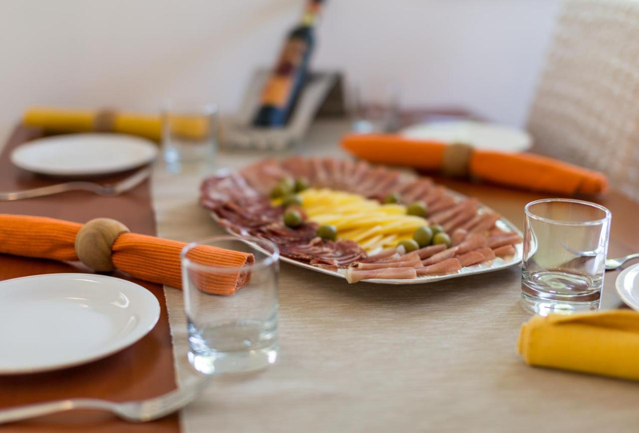Molnar Resort Apartment Sergej Brzac Екстериор снимка