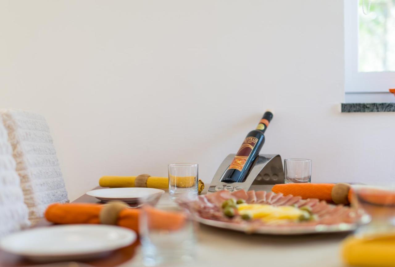 Molnar Resort Apartment Sergej Brzac Екстериор снимка